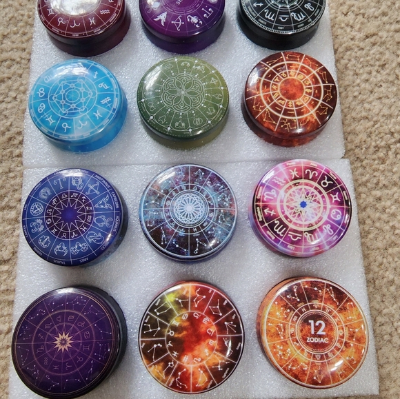 Beeswax Candles, Scented Candles, Decorative Candles in Tin - Picture 5 of 8